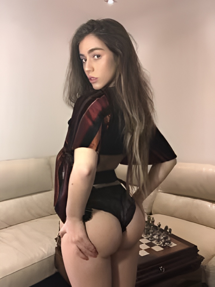 Роксана привлекальеная девушка из Бугульмы цена от 2000 руб