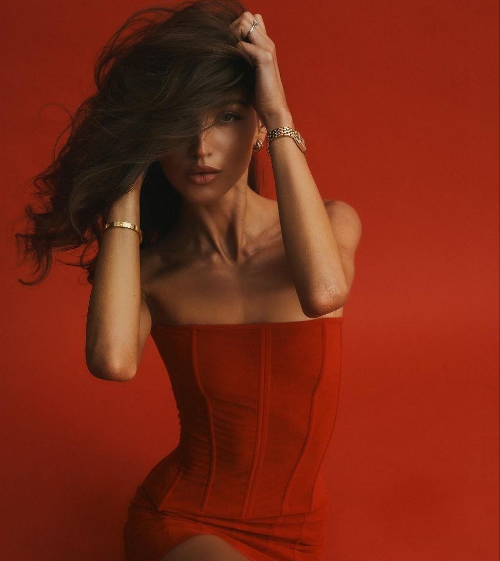 Зара привлекальеная девушка из Бугульмы цена от 5000 руб