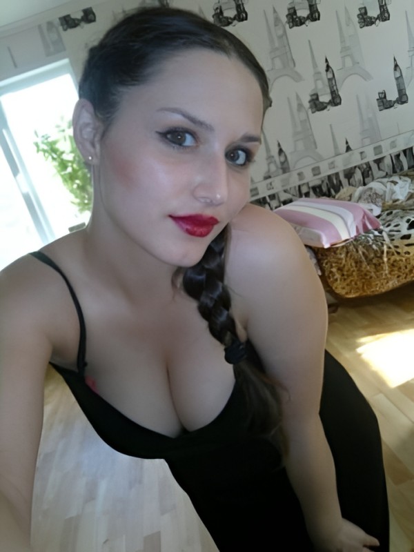 Стелла привлекательная девушка из Бугульмы цена от 5000 руб